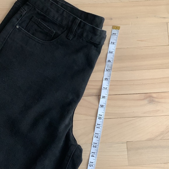 CIDER Mid Rise Flare Wide-Leg Jeans - Black - Picture 8 of 8